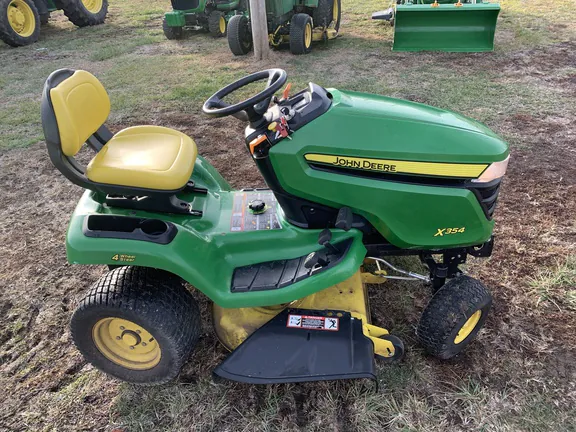 2020 JOHN DEERE X354 LAWN TRACTOR - Image 2