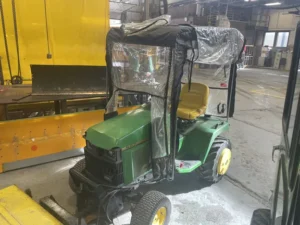 22 HP, HYDRO TRANSMISSION, POWER STEERING, SOFT CAB
